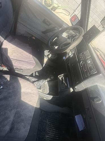 Volkswagen Golf: 1988 г., 1.8 л, Кол менен иштөөчү, Бензин, Хетчбек — 8