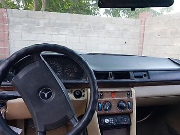 мерседес 210 битый: Mercedes-Benz W124: 1989 г., 2.6 л, Механика, Бензин, Седан — 4
