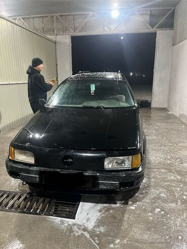 инструменты для дерева: Volkswagen Passat Variant: 1991 г., Механика, Бензиновая, Универсал — 8