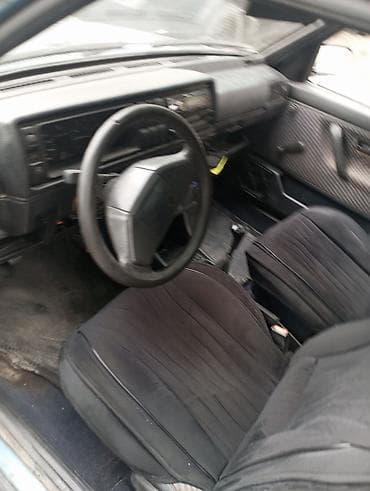 Транспорт: Volkswagen Jetta: 1991 г., 1.4 л, Механика, Бензин, Седан — 5