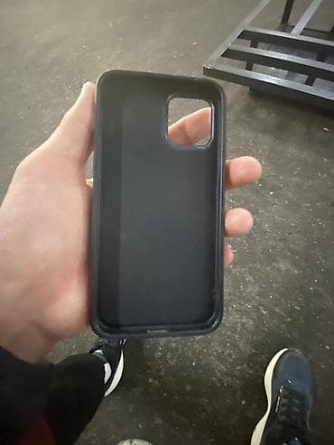 чехол айфон 11: Айфон 11про квадратное окно с большим вырезом). - Материал: фактурная — 3