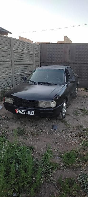 Audi 80: 1989 г., 1.8 л, Механика, Бензин, Седан