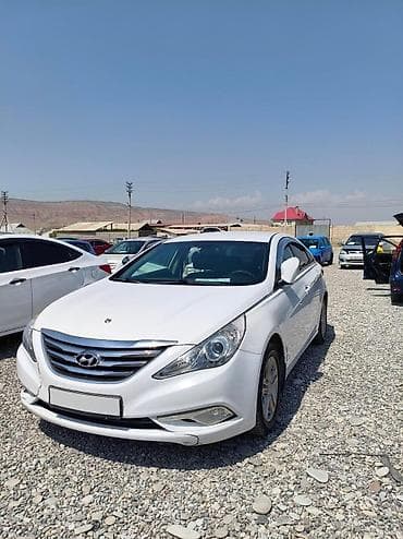 бир: Hyundai Sonata: 2014 г., 2 л, Кол менен иштөөчү, Бензин, Седан — 3