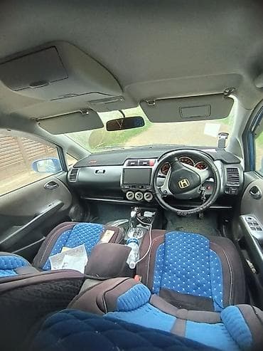 хоннда фит: Honda Fit: 2005 г., Автомат, Хэтчбэк — 2
