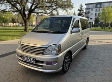 Toyota Regius: 2001 г., 2.7 л, Автомат, Бензин, Минивэн
