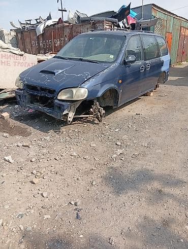 Унаа сатуу: Kia Carnival: 2000 г. — 1