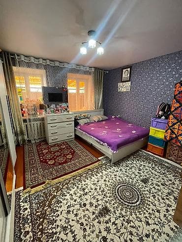 короб дома: Продаётся просторный частный дом. Планировка и комнаты: - Большая — 3