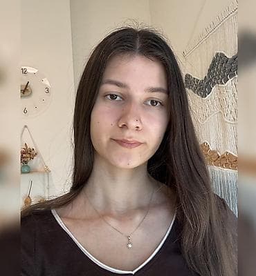 Психолог с образованием. Здравствуйте, меня зовут Заира. Я психолог