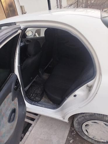 nisan march: Daewoo Lanos: 1998 г., 1.3 л, Механика, Бензин, Седан — 4