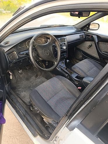 болон 12: Toyota Carina E: 1997 г., 1.6 л, Механика, Бензин, Седан — 5