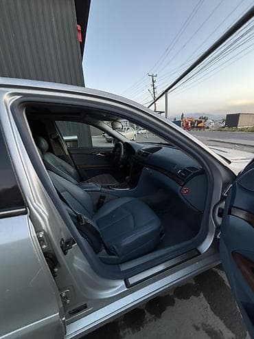 Mercedes-Benz E-Class: 2004 г., 2 л, Автомат, Бензин, Седан — 5