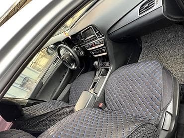 srv 2: Renault : 2019 г., 2 л, Вариатор, Газ, Седан — 6