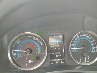 электромобили машины: Toyota Corolla: 2017 г., 1.8 л, Автоматические, Гибрид, Седан — 5