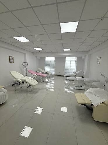 массаж кабинет: Кабинет Для косметолога, 74 м² — 1