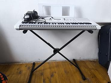 Синтезатор Yamaha EZ-300 (белый) с подсветкой клавиш - 61