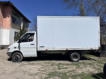 жилой будка: Легкий грузовик, Mercedes-Benz — 2