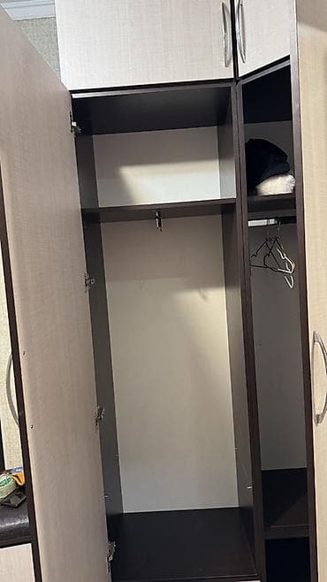 Шкафы: Шифоньер, шкаф для одежды, Б/у, Угловой, ЛДСП — 1