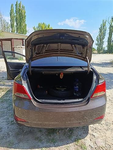 eafc 25: Hyundai Solaris: 2016 г., 1.4 л, Механика, Газ, Седан — 5