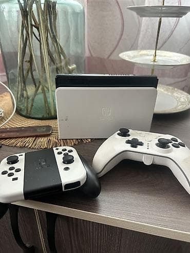 iphon 13 pro max: Продаю Nintendo Switch OLED (модель OLED), цвет White. Можно — 4