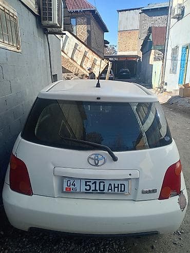 bmw 525 e34: Toyota Ist: 2003 г., Бензин, Хэтчбэк — 4