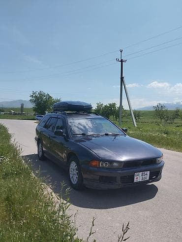 Mitsubishi Galant: 2002 г., 2 л, Механика, Газ, Универсал