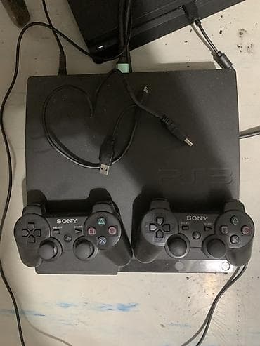 Игровая консоль Sony PlayStation 3 (Slim) Комплектация: - консоль PS3
