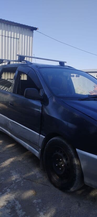 срочно срочно продаю деньги нужны: Toyota Ipsum: 1996 г., 2 л, Автомат, Бензиновая, Минивэн — 2
