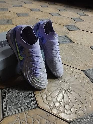 nike tech flece: Футбольные бутсы Nike (сороконожки) для игры на искусственном — 1