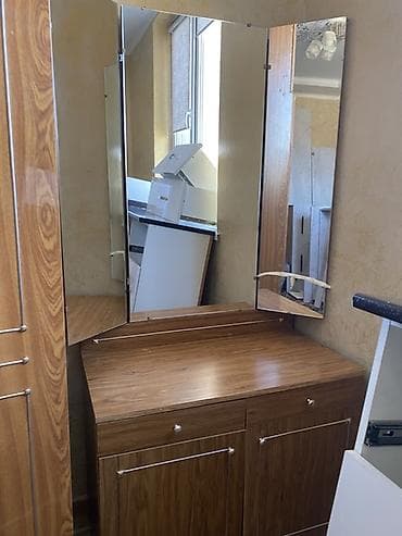 Отдам даром шкафы Модульный гарнитур для прихожей/спальни в