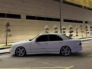 самые дорогие машины: Mercedes-Benz E-Class: 2000 г., 5.5 л, Автомат, Бензин, Седан — 2