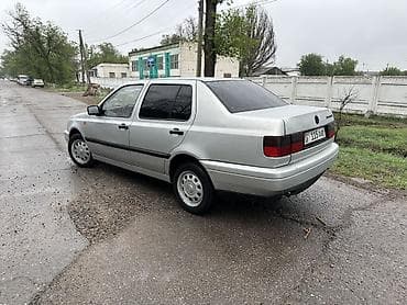 вампер сешка: Volkswagen Vento: 1994 г., 1.8 л, Ручные, Бензин, Седан — 5