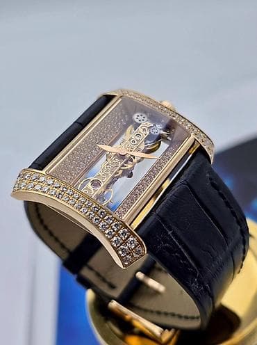 нари: Corum Golden Bridge – эксклюзивные швейцарские часы с линейным — 3