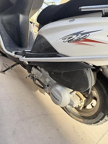 дио 34: Скутер Honda Dio (белый) - Марка/модель: Honda Dio - Тип: бензиновый — 6