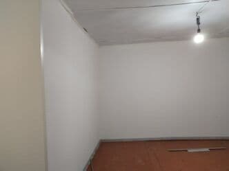 дом по алматинке: 50 м², 2 комнаты, Подвал, погреб, Забор, огорожен — 3