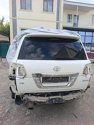 тайота суф: Бампер Toyota, Б/у, Оригинал — 10