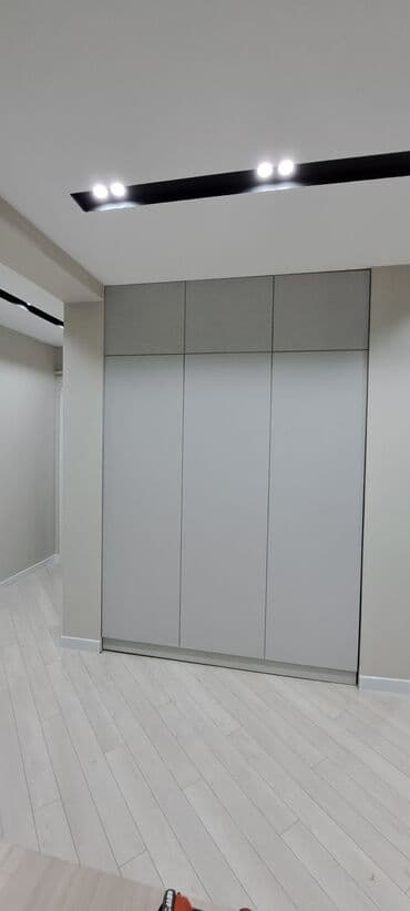 бишкек эмерек: Буйрутма эмеректер, Конок бөлмөсү, Үстөл үстү, Шкаф, Илгичтер — 24