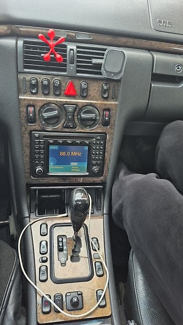 e53 4 8: Mercedes-Benz E-Class: 2001 г., 3.2 л, Автомат, Бензин, Седан — 7