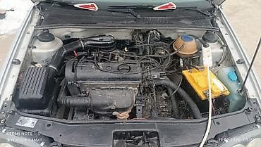 раф 4 2010: Volkswagen Golf: 1993 г., 1.6 л, Механика, Бензин, Хэтчбэк — 4