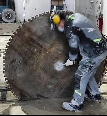 a 70: Алмазный дисковый отрезной круг промышленного класса - Диаметр — 1