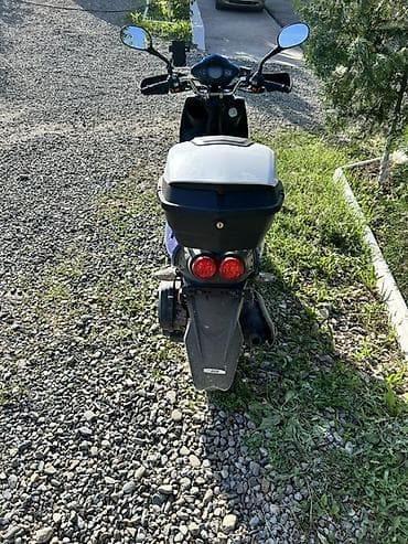 купить скутер yamaha aerox: Скутер 50–150 см³ (карбюраторный), городской/полупротекторная резина — 3