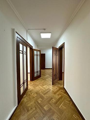 liberterra: Аренда офисов, 168 м², В жилом комплексе, С системой безопасности — 8
