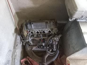 Детали двигателя и моторы в сборе: Бензиновый мотор Honda 2000 г., 1.6 л, Б/у, Оригинал, Япония — 1