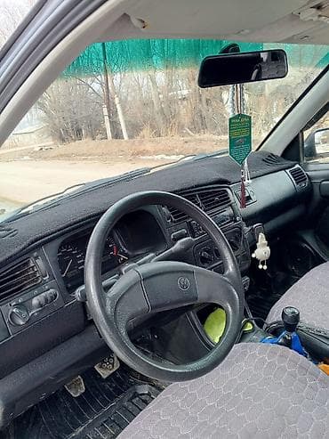 вольво зеркало: Volkswagen Golf: 1992 г., 1.8 л, Бензин — 3