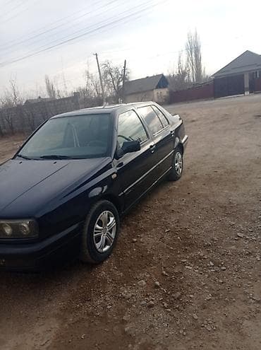 бус сапог капот: Volkswagen Vento: 1996 г., Вариатор, Бензин, Седан — 9