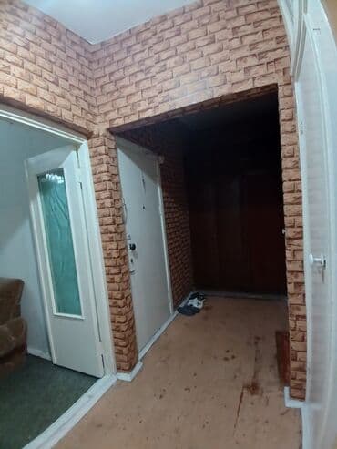 сапат дом: 2 бөлмө, 46 кв. м, 105-серия, 2 кабат, Эски ремонт — 6