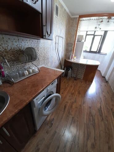 суточный дом в бишкеке: 1 бөлмө, Душ кабинасы, Жаздык, жууркан-төшөк каптары, Кондиционер — 3