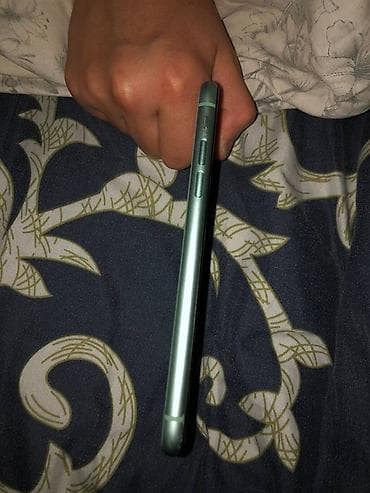 surface pro 9: IPhone 11, зелёный цвет (Mint/Green) - Корпус из стекла и алюминия — 4