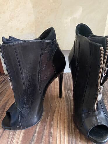 кроксы крокс crocs: Обувь 36размер 100%кожа Сост идеал как новый Одет на 30мин Куплен — 3