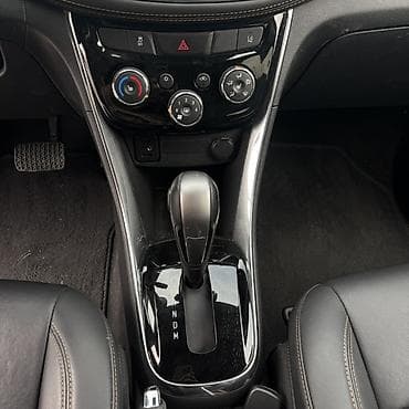 шевроле трекер 2021: Chevrolet Trax: 2022 г., 1.4 л, Автомат, Бензин, Кроссовер — 7