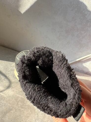 обувь на первые шаги: Детские ботинки зимние Внутри теплые на зиму,водонепроницаемые Фирма — 3